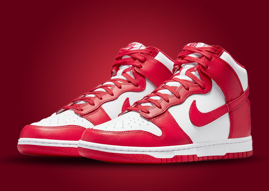 Nike Dunk High "University Red"