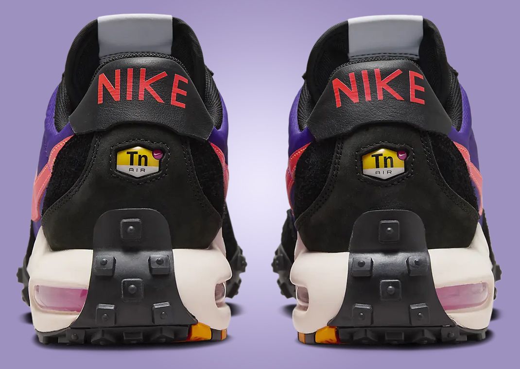 Nike Air Max Waffle SP Voltage Purple Heel