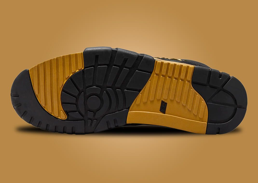 Nike Air Trainer 1 College Football Playoffs Black Gold Outsole