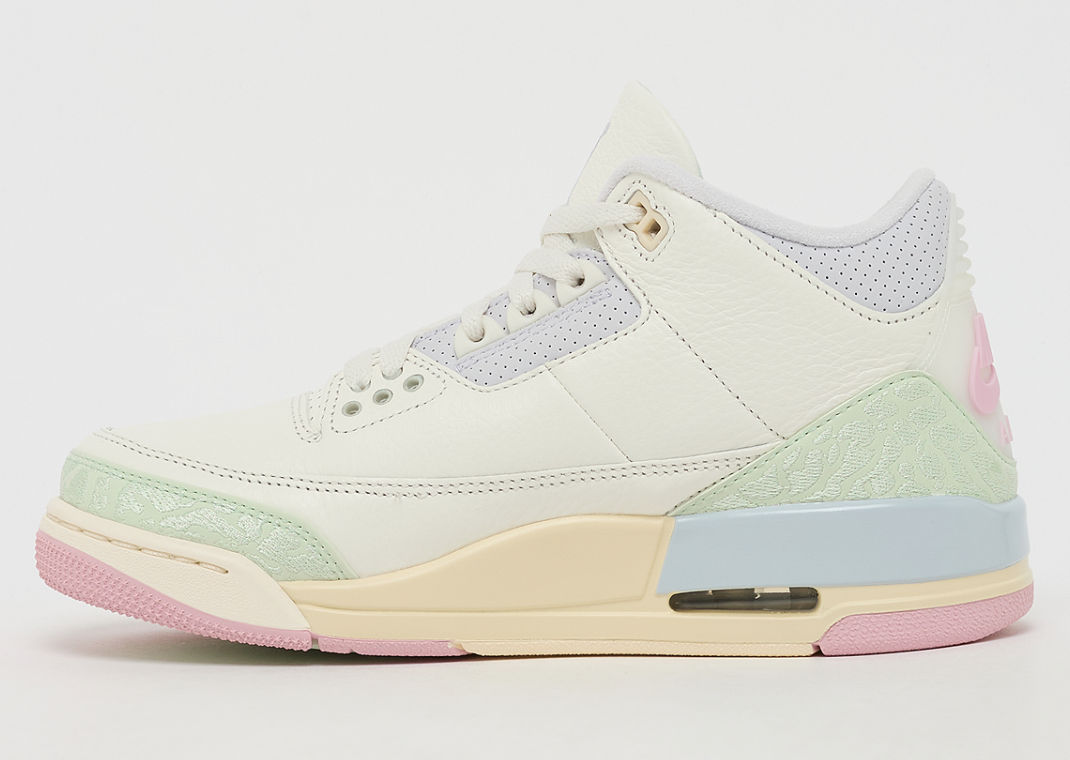Air Jordan 3 Retro Spring is in the Air - Medial