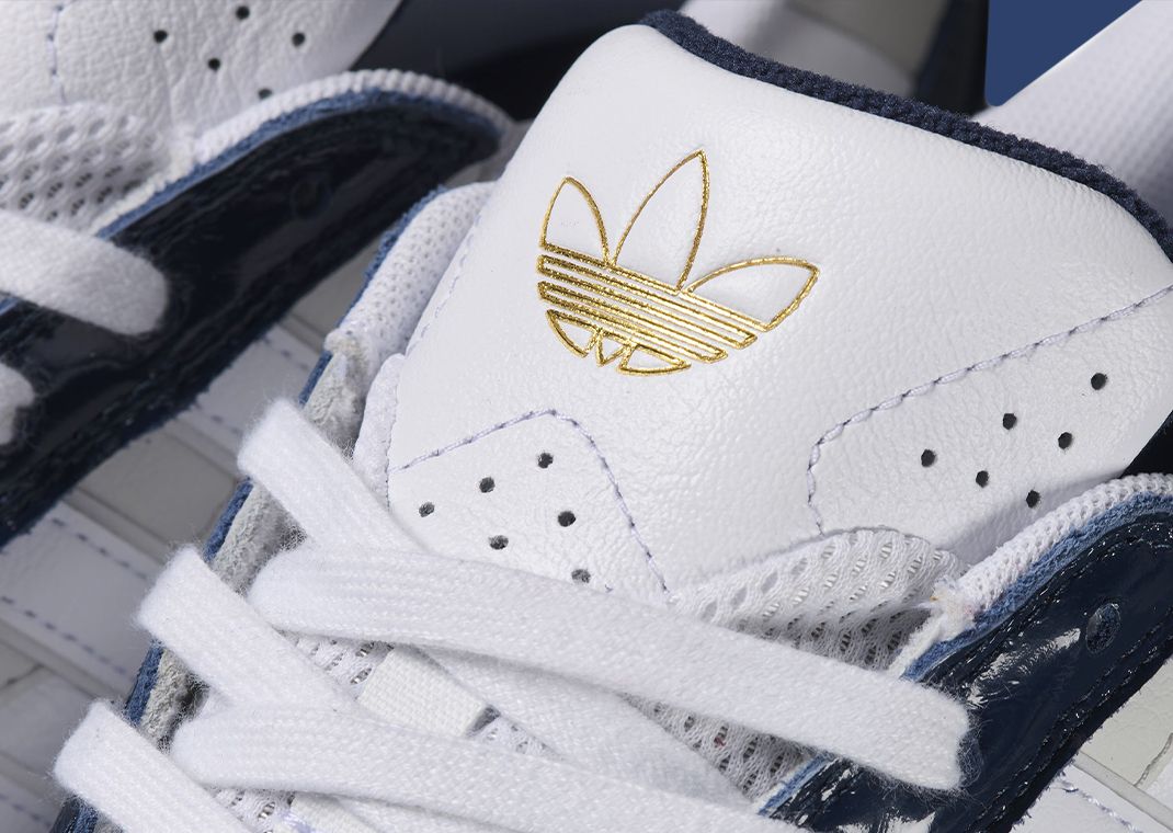 adidas Tyshawn II White Collegiate Navy Detail