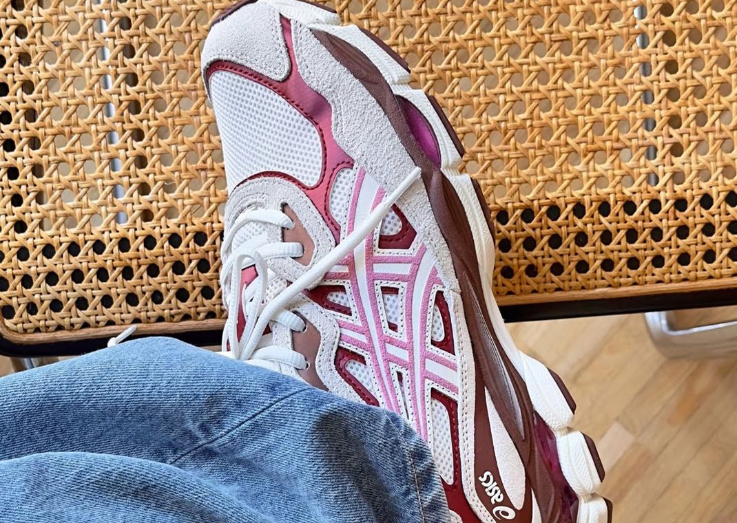 Asics Gel-NYC Pink Cream (Zalando Exclusive) On Foot
