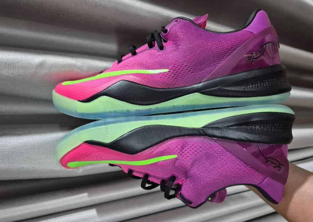 Nike Kobe 8 Protro Mambacurial Lateral