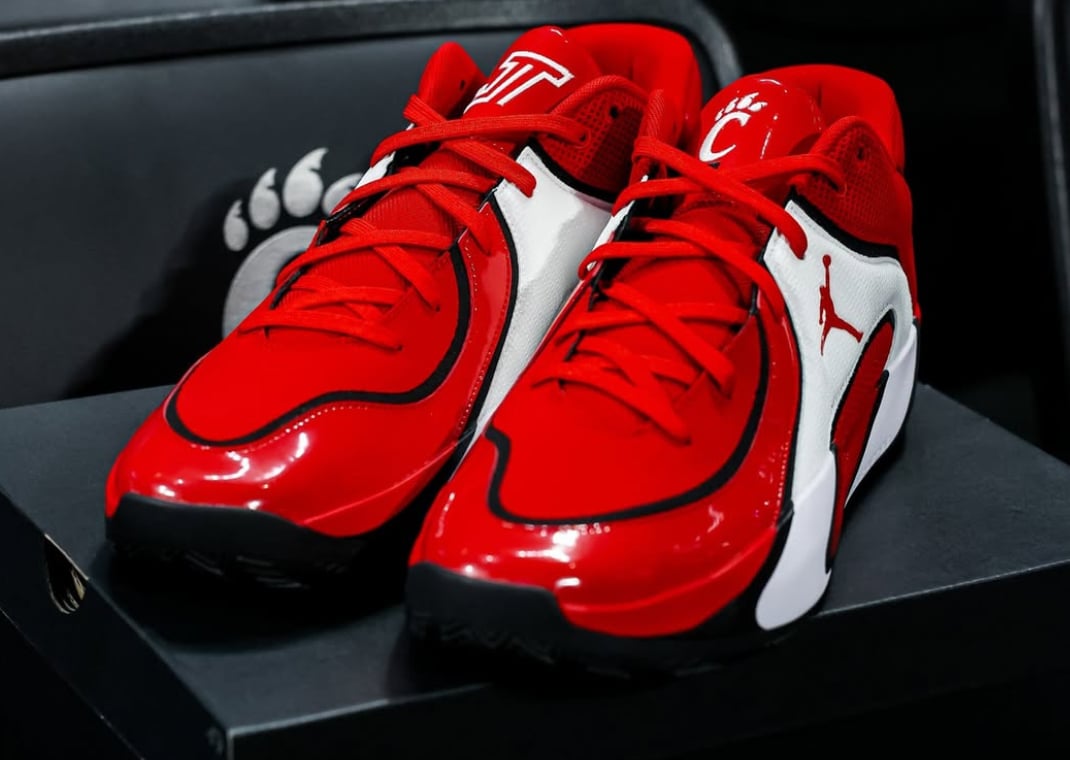 Cincinnati Bearcats Air Jordan PEs