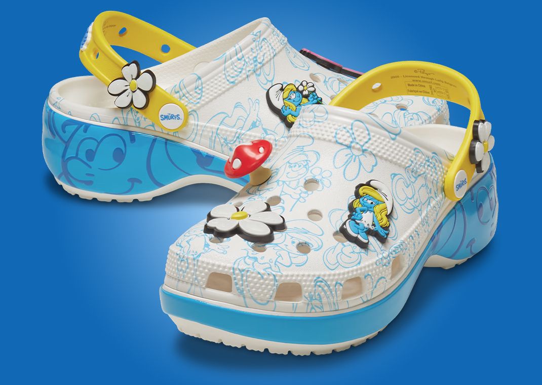 The Smurfs x Crocs Platform Clog Smurfette Angle