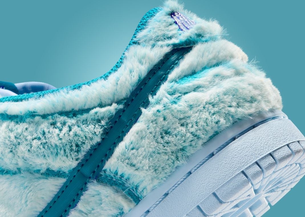 Nike Dunk Low Abominable Snowman (GS)