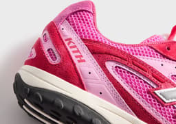 Kith x New Balance 204L Pink Detail