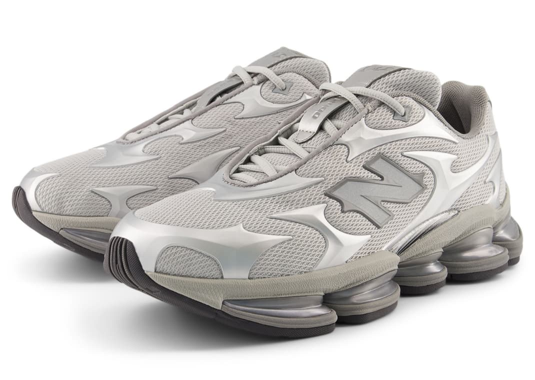 This New Balance ABZORB 2000 Liquid Metal is a Silver Throwback to