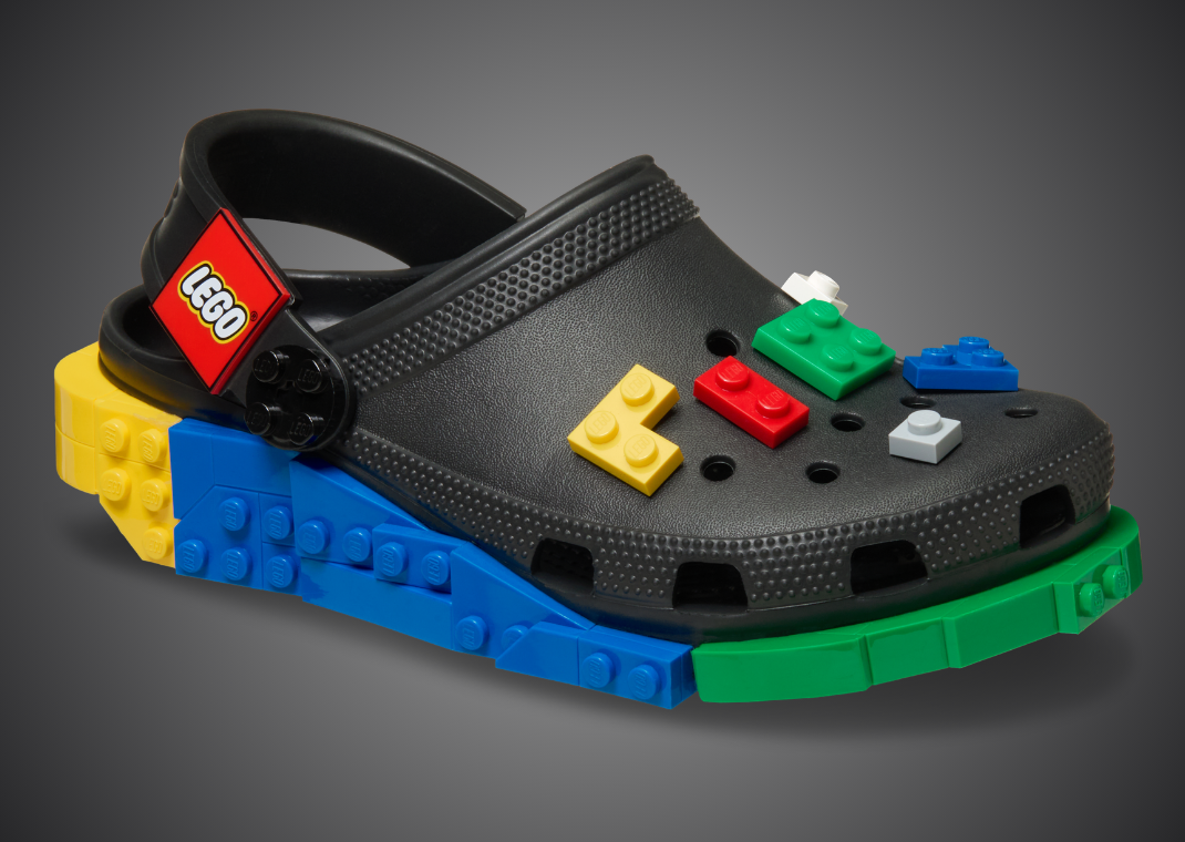LEGO x Crocs Masterbrand Creativity Clog Black - Angle