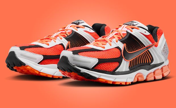 Nike Zoom Vomero 5 Total Orange