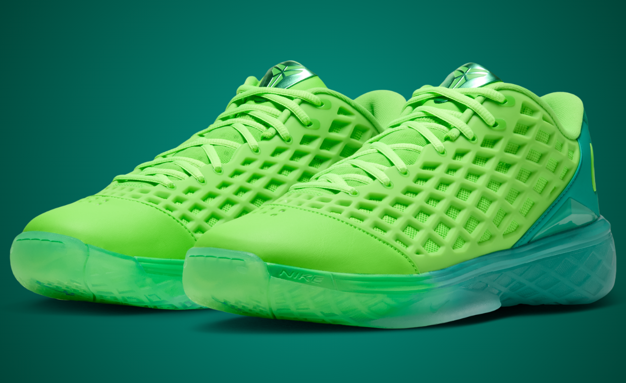 Getting Grinchy: Nike’s Latest Green Mamba Colorway Goes Two-Tone on the Kobe 3 Low Protro