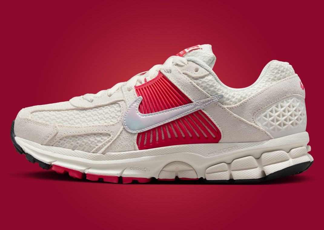 Nike Zoom Vomero 5 Iridescent (W) Lateral