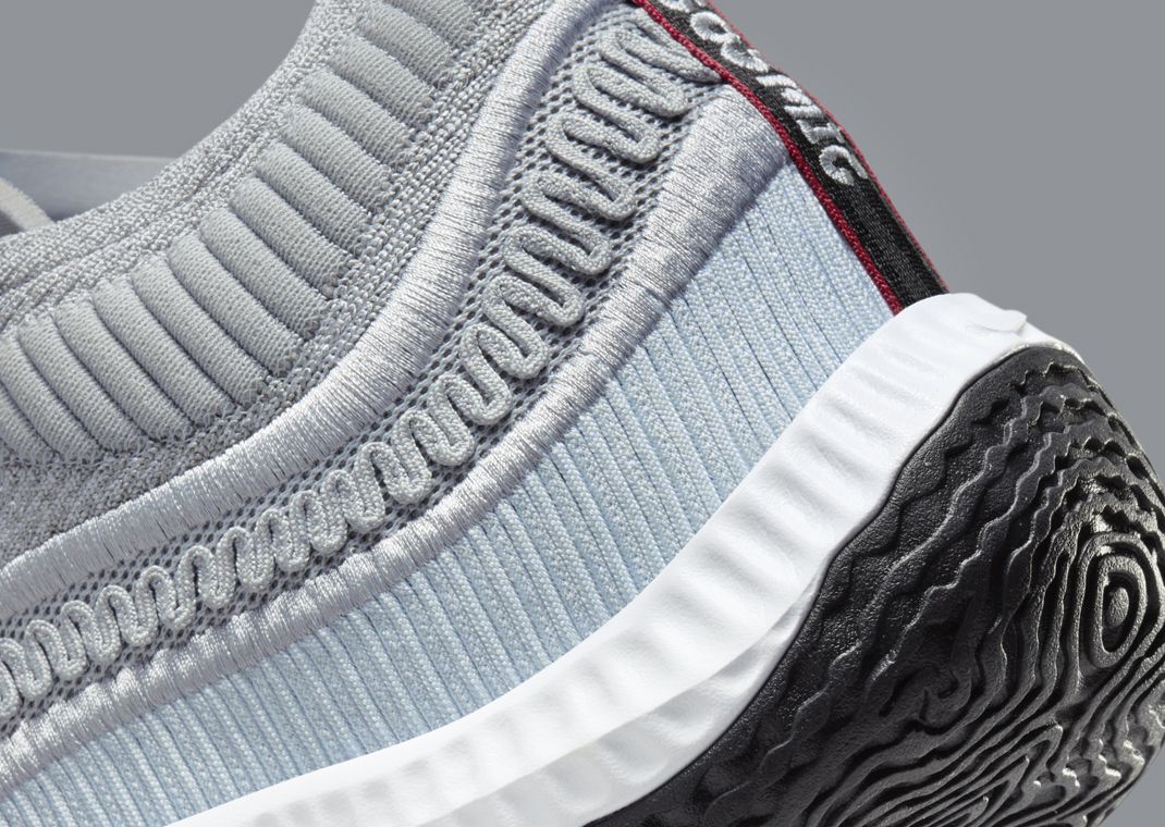 Nike Cosmic Unity 3 Silver Bullet Heel