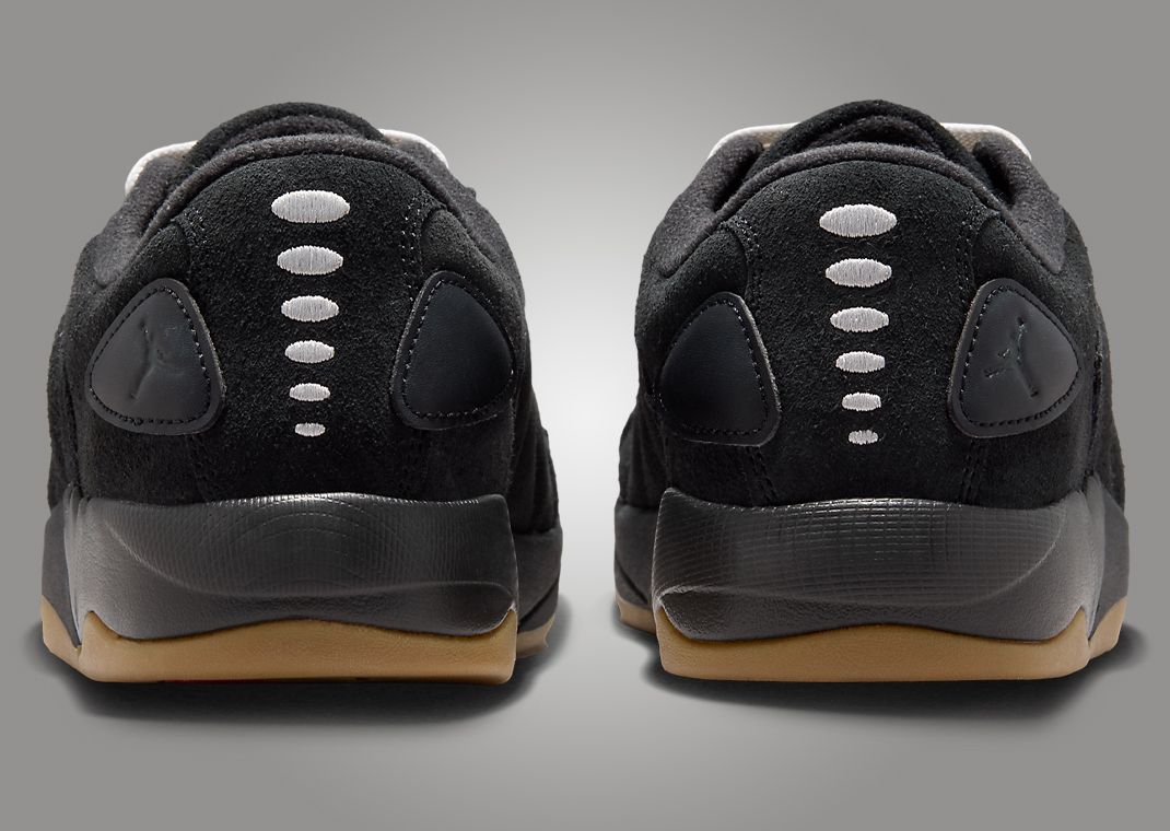 Jordan Session Black Gum Heel