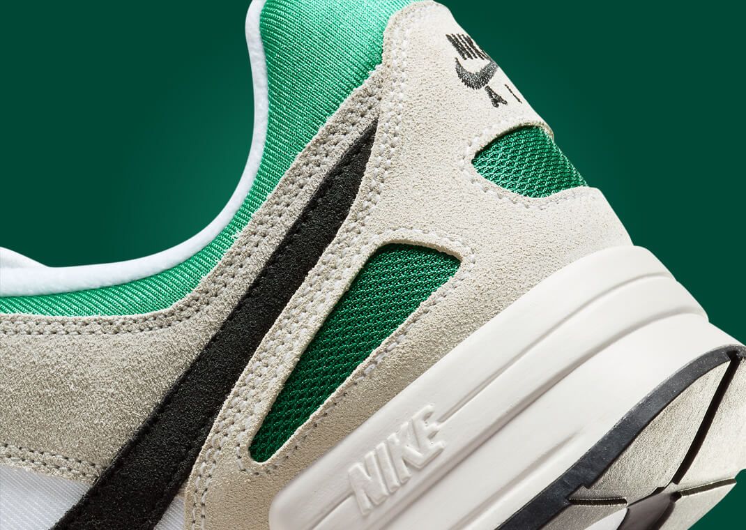 Nike Air Pegasus 89 White Black Malachite Heel