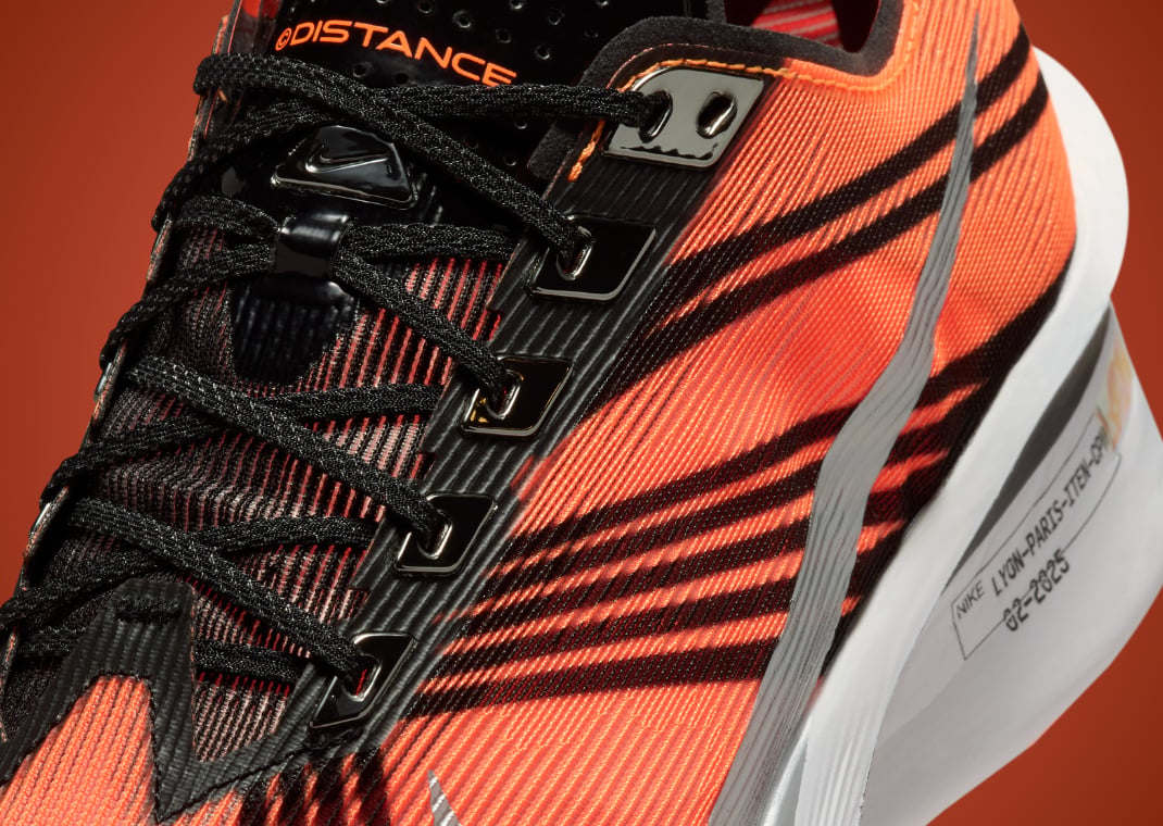 Distance x Nike ZoomX Vaporfly NEXT% 4