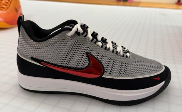 Nike Book 2 Air Zoom Spiridon