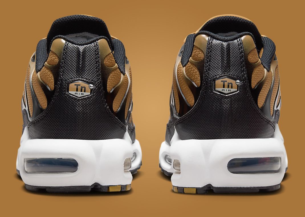 Nike Air Max Plus Golden Harvest Black Back