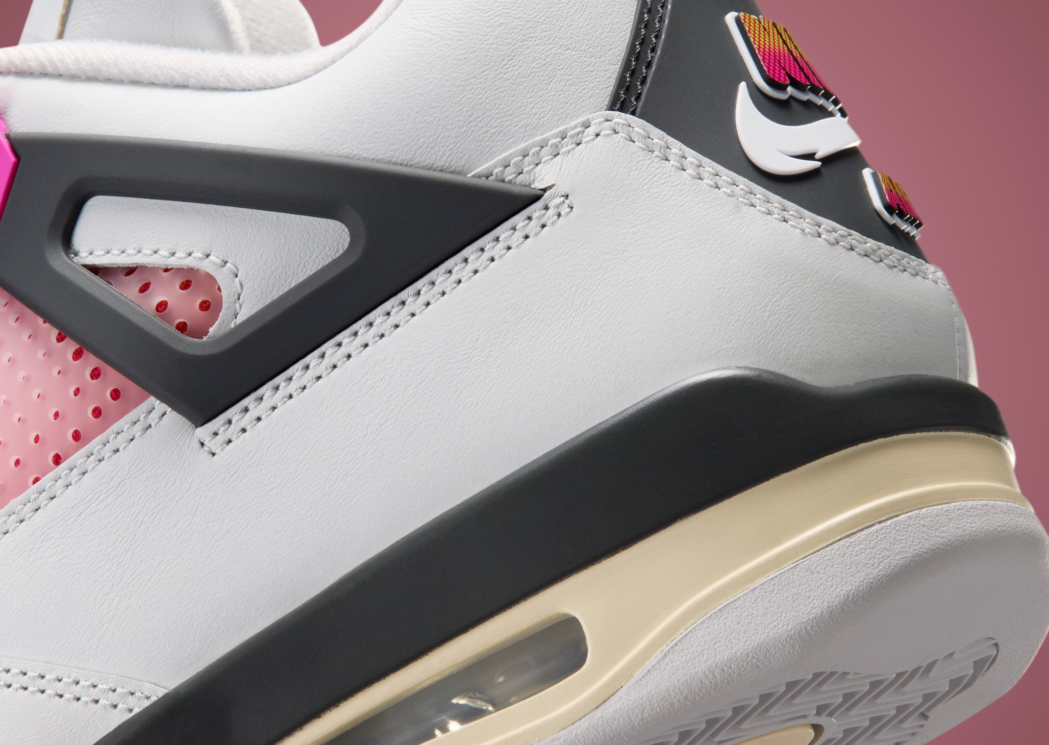 Air Jordan 4 Retro Comic - Heel Detail