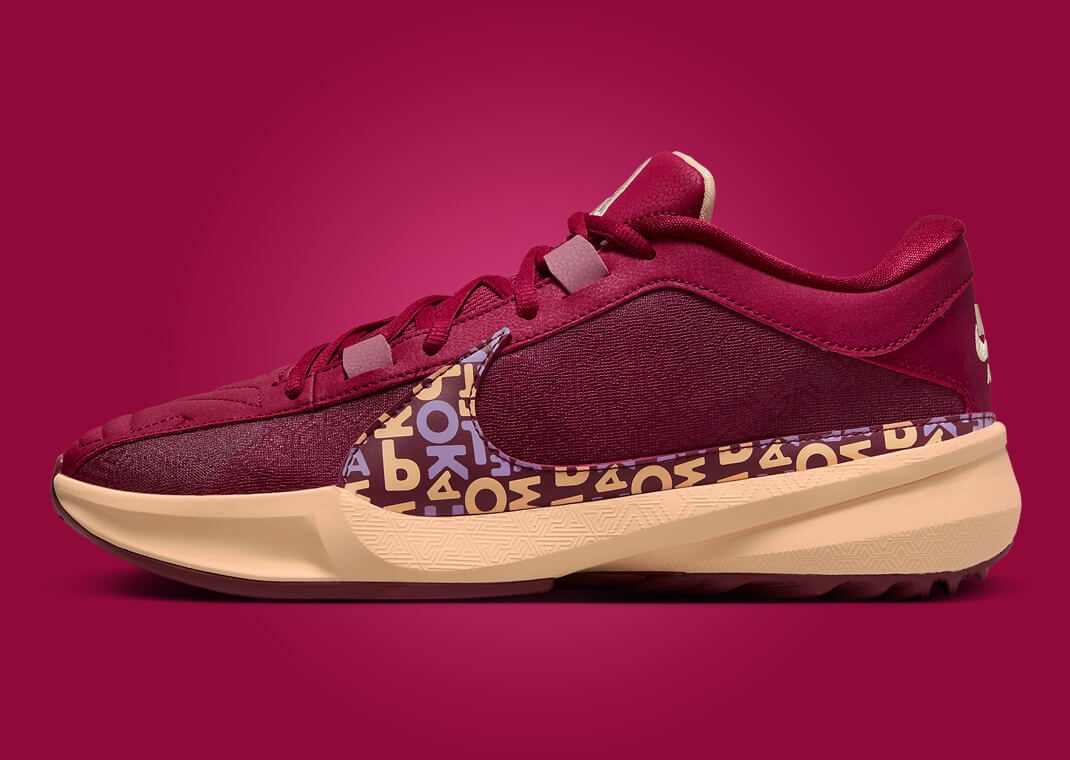 Nike Zoom Freak 5 Alphabet Lateral