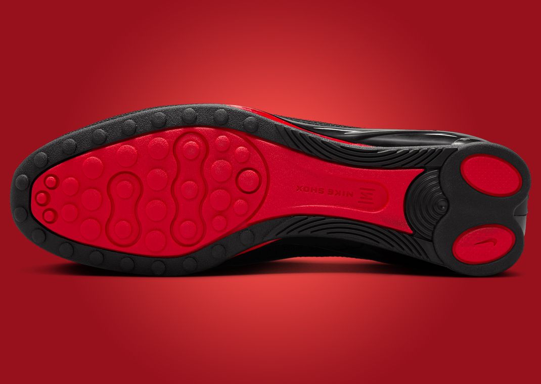 Nike Shox Z Black University Red Outsole
