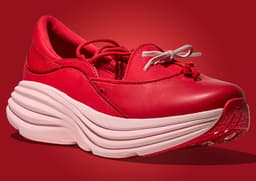HOKA Bondi Mary Jane Cerise - Angle