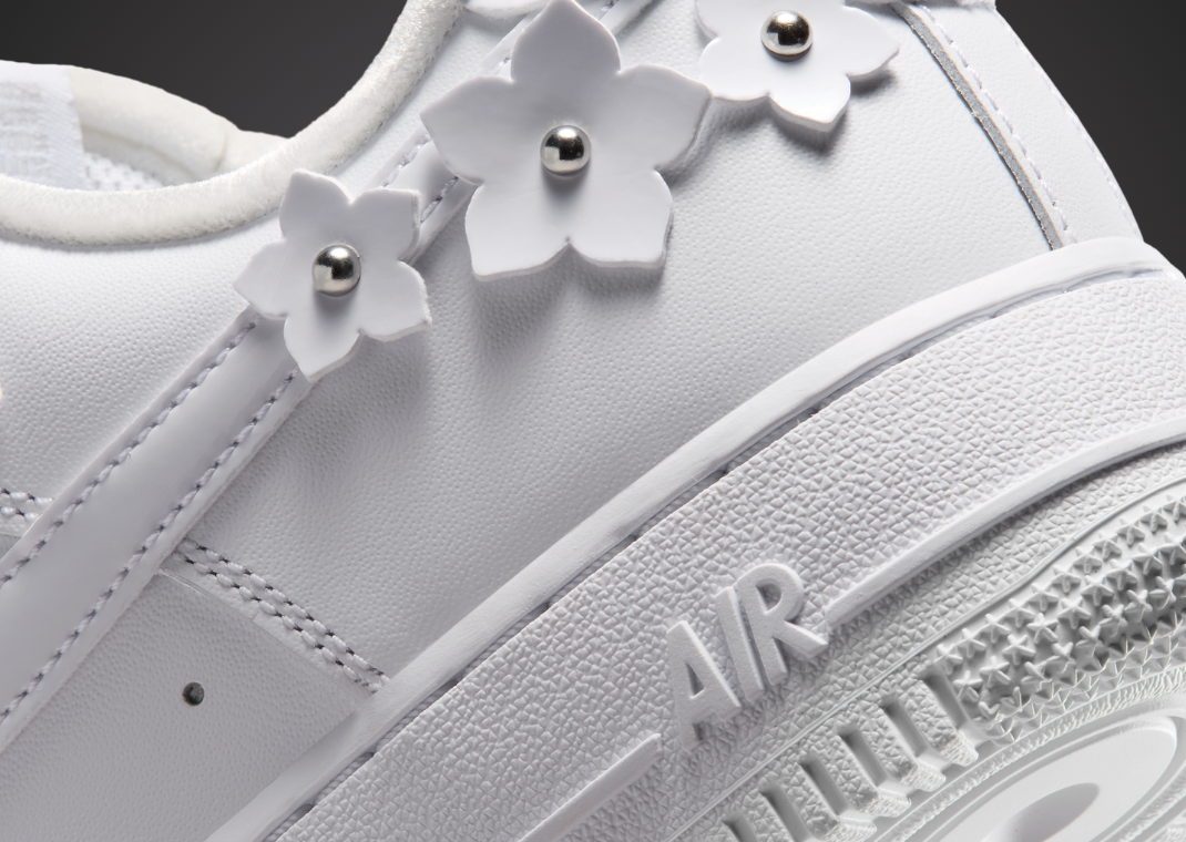 Nike Air Force 1 Low '07 Flowers White - Heel Detail