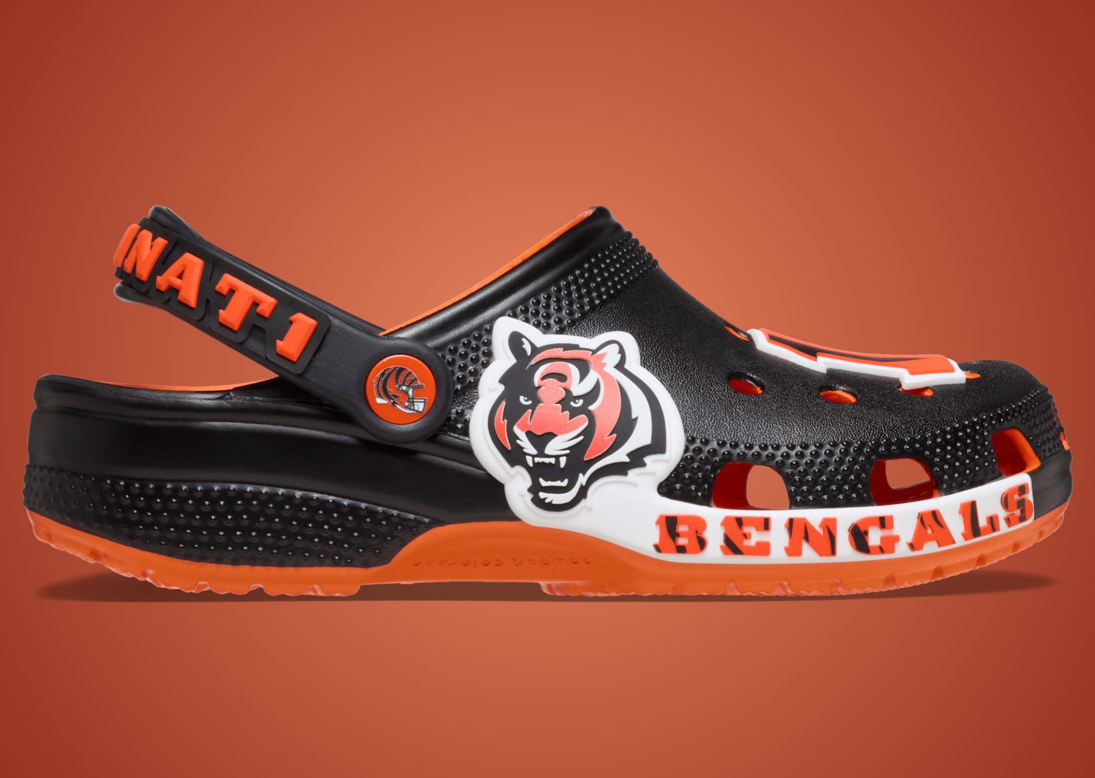 NFL x Crocs Classic Clog Cincinnati Bengals (GS) - Lateral