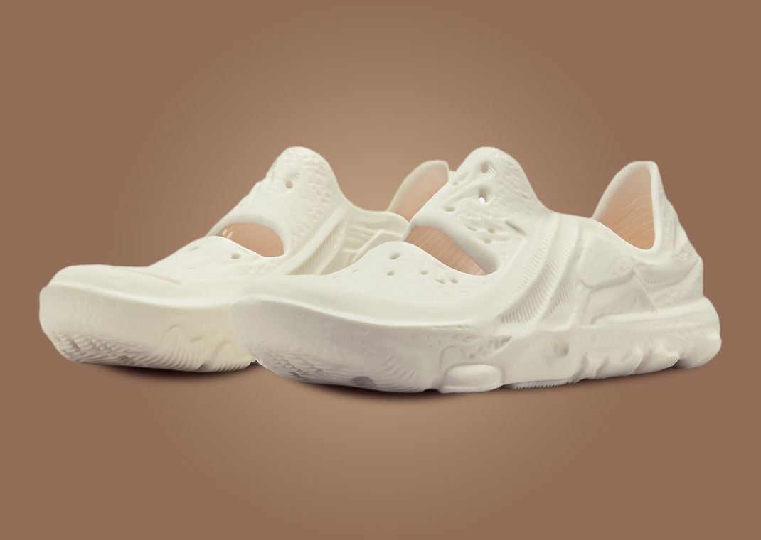 Nike ISPA Universal Natural