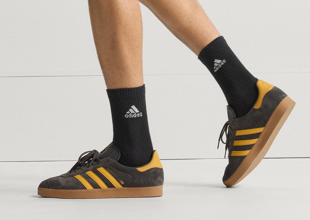 Manchester United x adidas Gazelle Third Kit On Foot