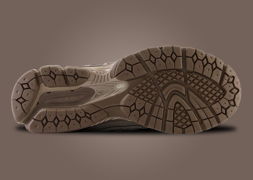 New Balance 1906R Mocha Outsole