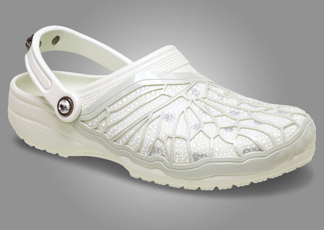 Swarovski x Crocs Classic Clog Angle