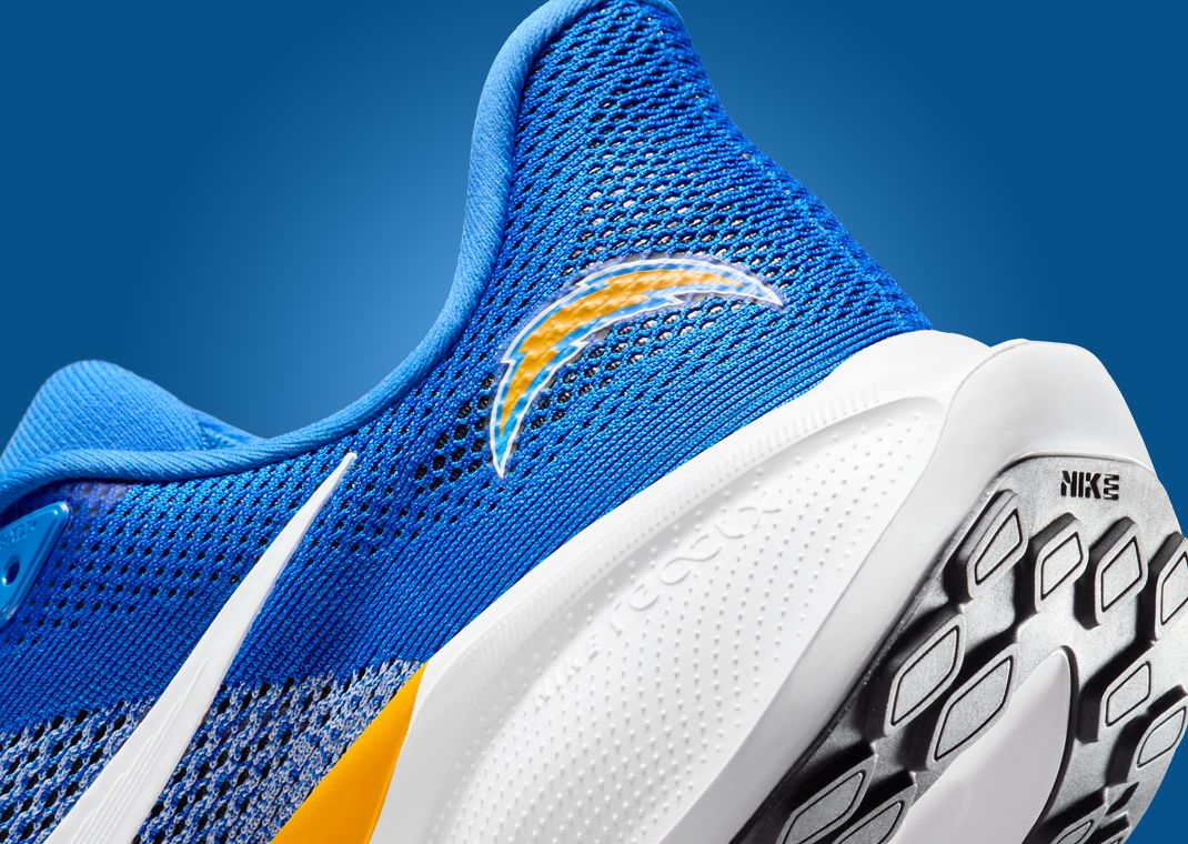 NFL x Nike Pegasus 41 Los Angeles Chargers Heel Detail