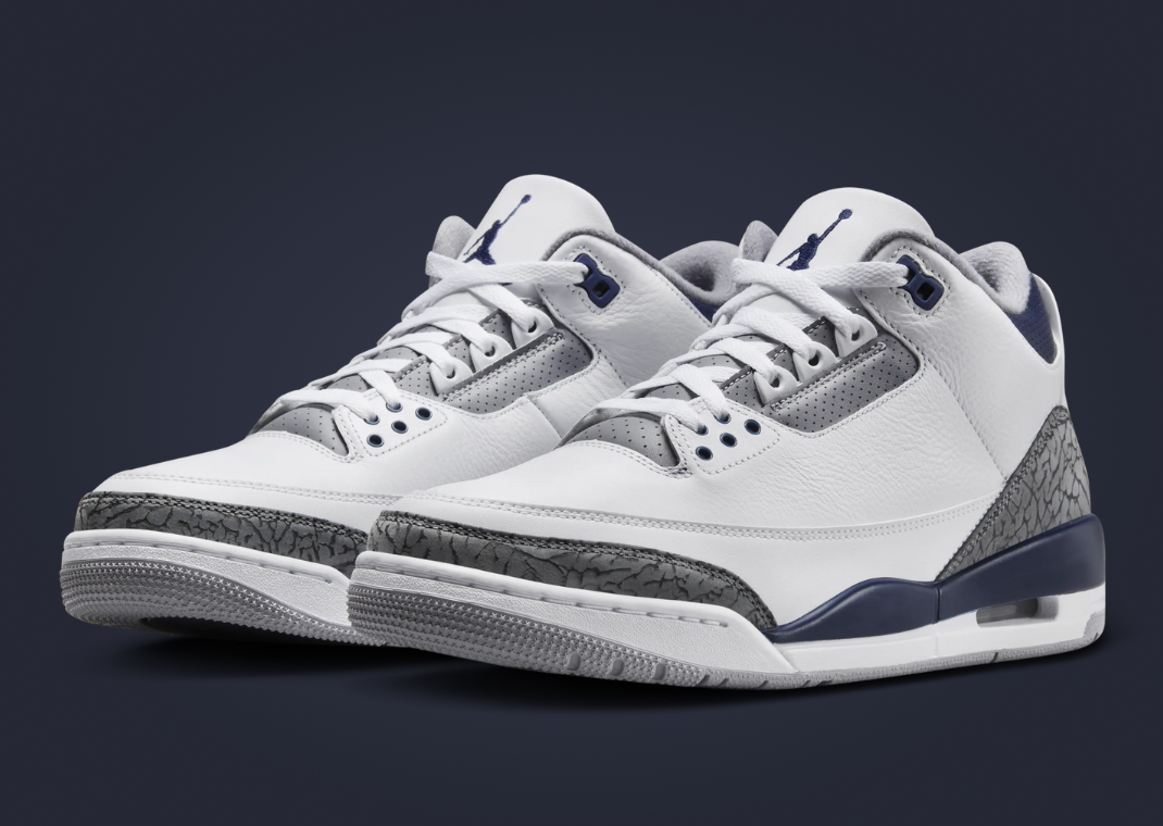 Air Jordan 3 Retro White Midnight Navy Angle