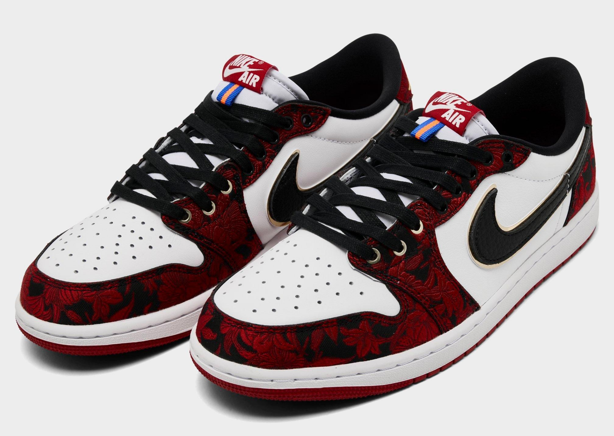 Air Jordan 1 Retro Low OG Last Dance at the Garden