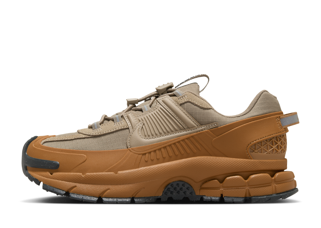 Nike Zoom Vomero Roam Flax (W)