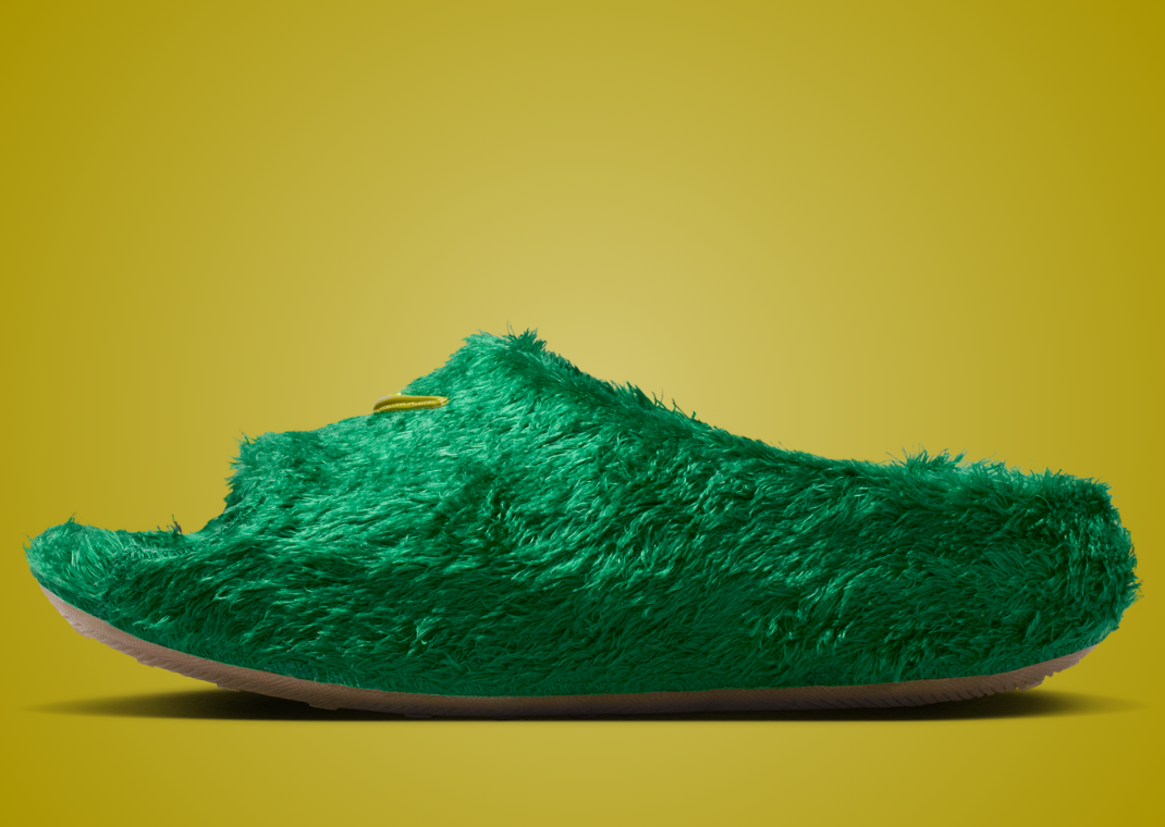.SWOOSH x Nike ReactX Rejuven8 Slide Kelly Green Lateral