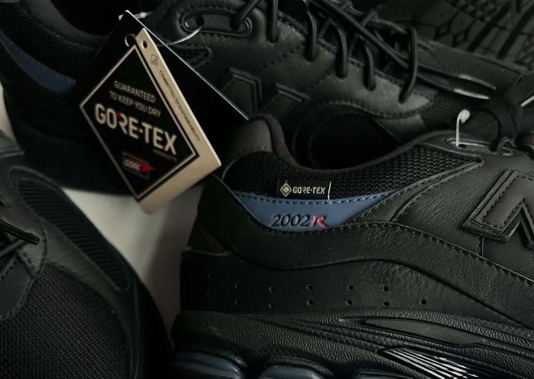 The JJJJound x New Balance 2002R Gore-Tex Triple Black The JJJJound x New Balance 2002R Gore-Tex Triple Black