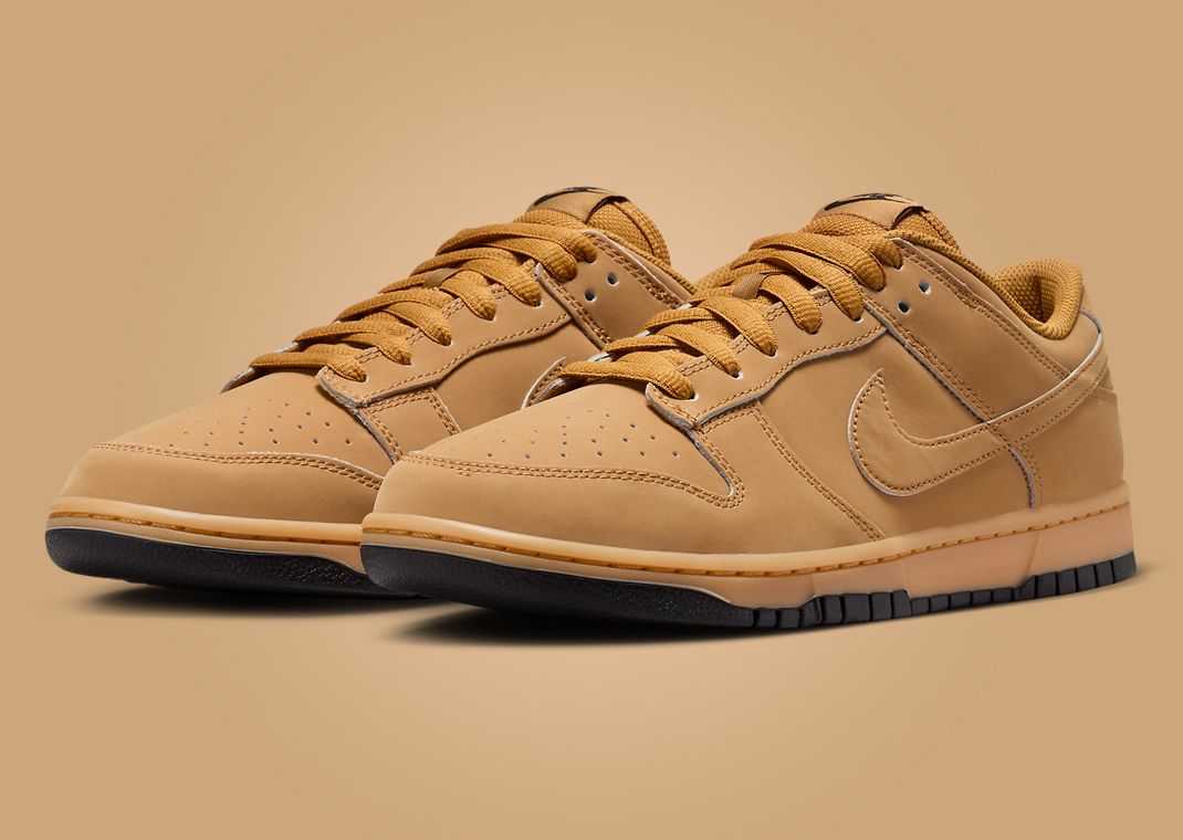 The Nike Dunk Low Retro Wheat Releases Holiday 2024 display picture 3