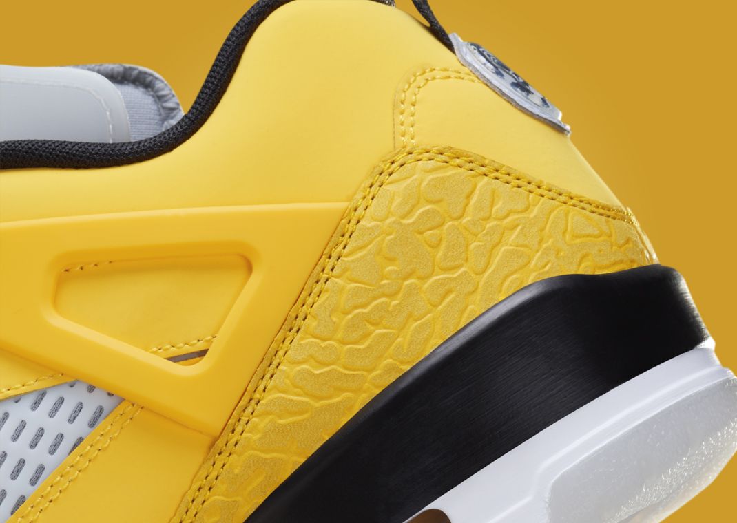 Jordan Spizike Low Premium Lightning Heel Detail