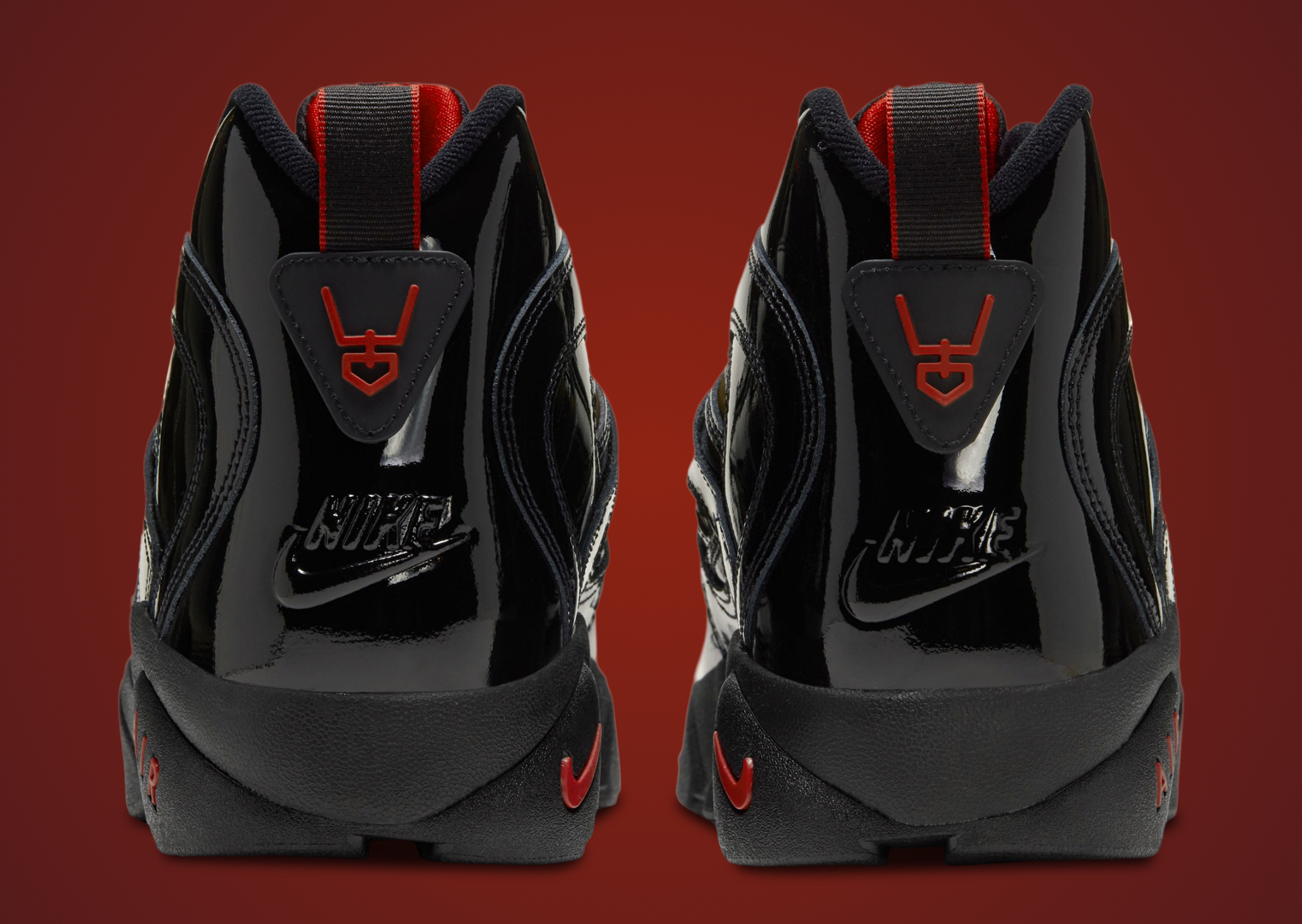 Nike Diamond Turf 2 Black Gym Red