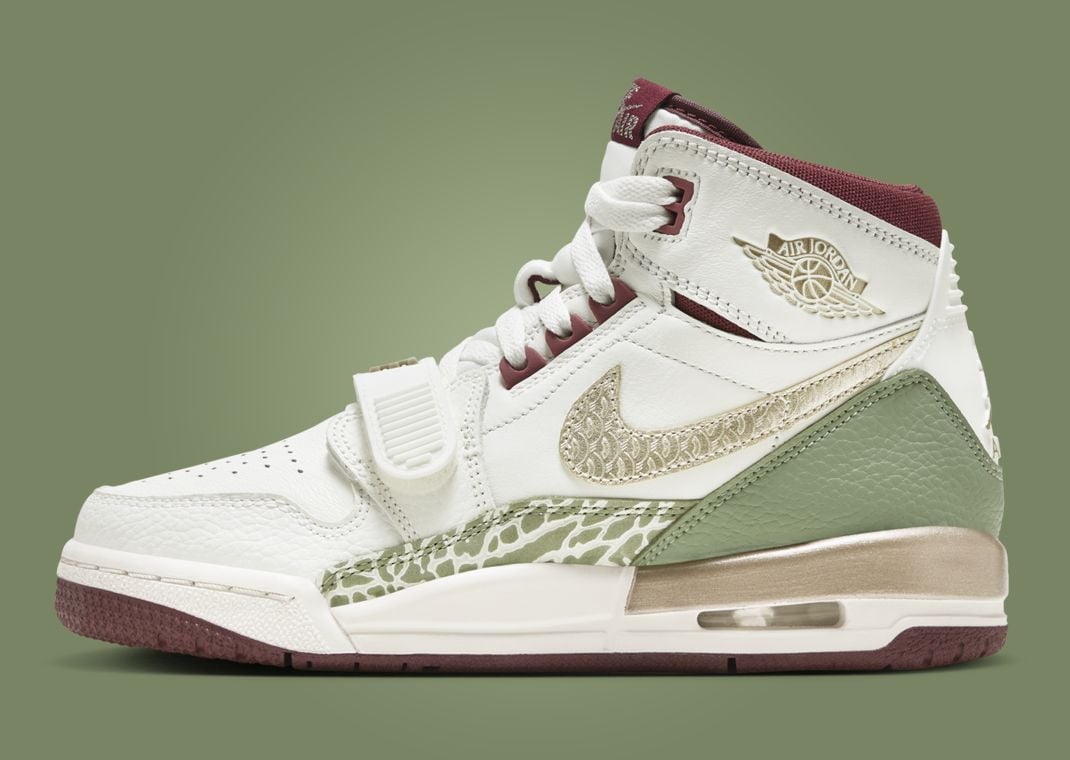 Jordan Legacy 312 CNY Lateral