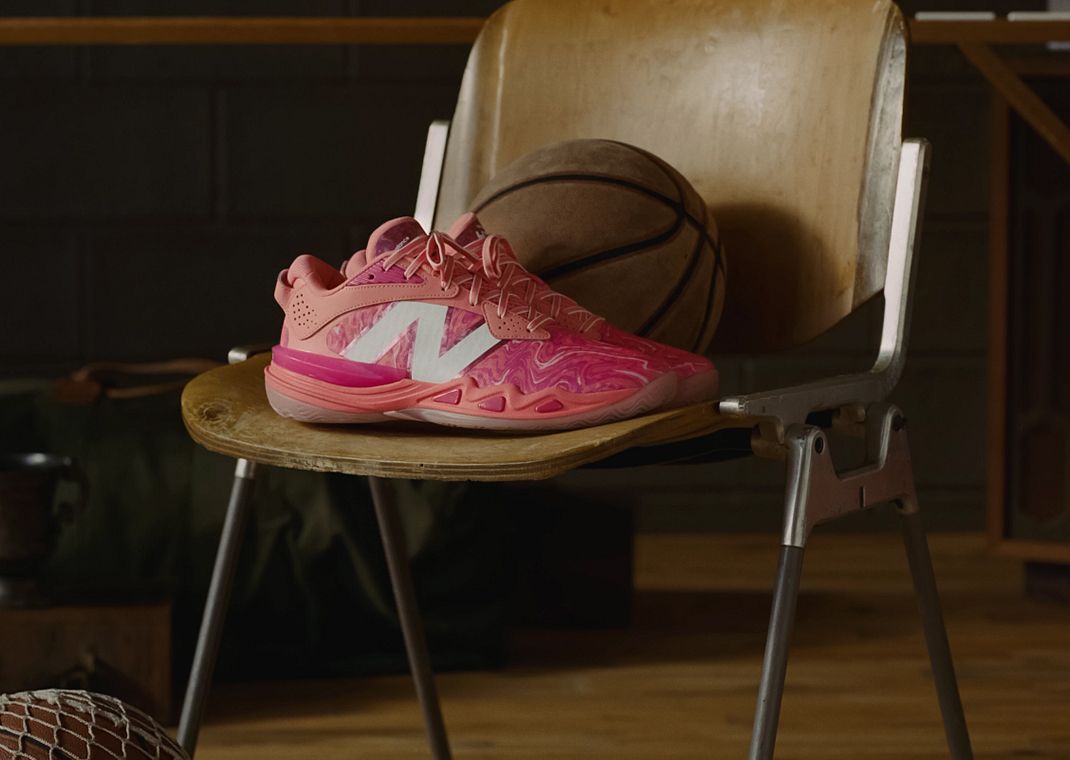 New Balance Hesi Low v2 Dragon Berry