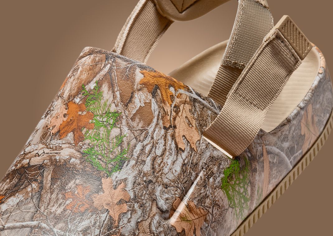 Nike Calm Mule Realtree Camo Strap