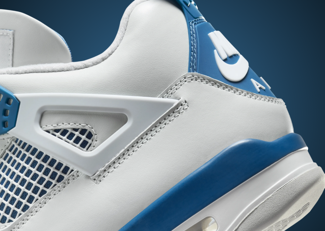 Air Jordan 4 Retro Military Blue Detail