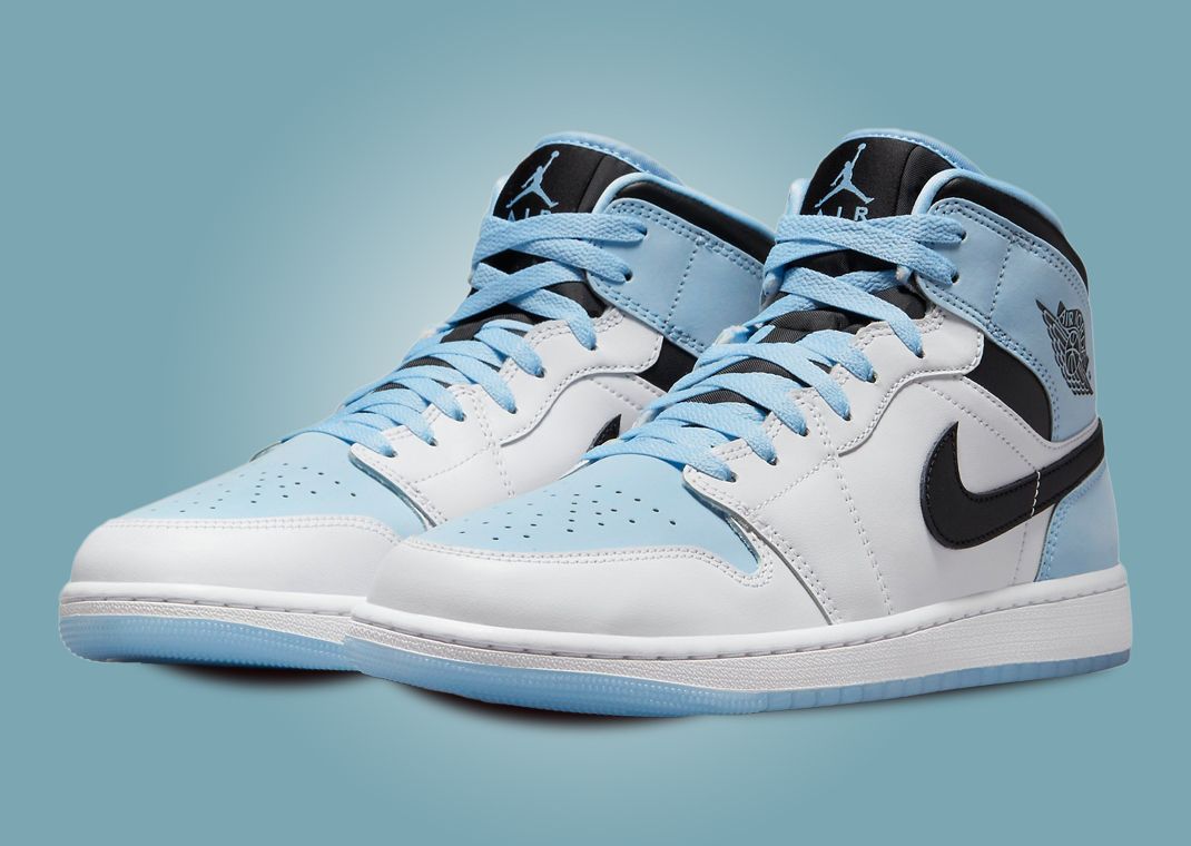 Air Jordan 1 Mid SE White Ice Blue Black