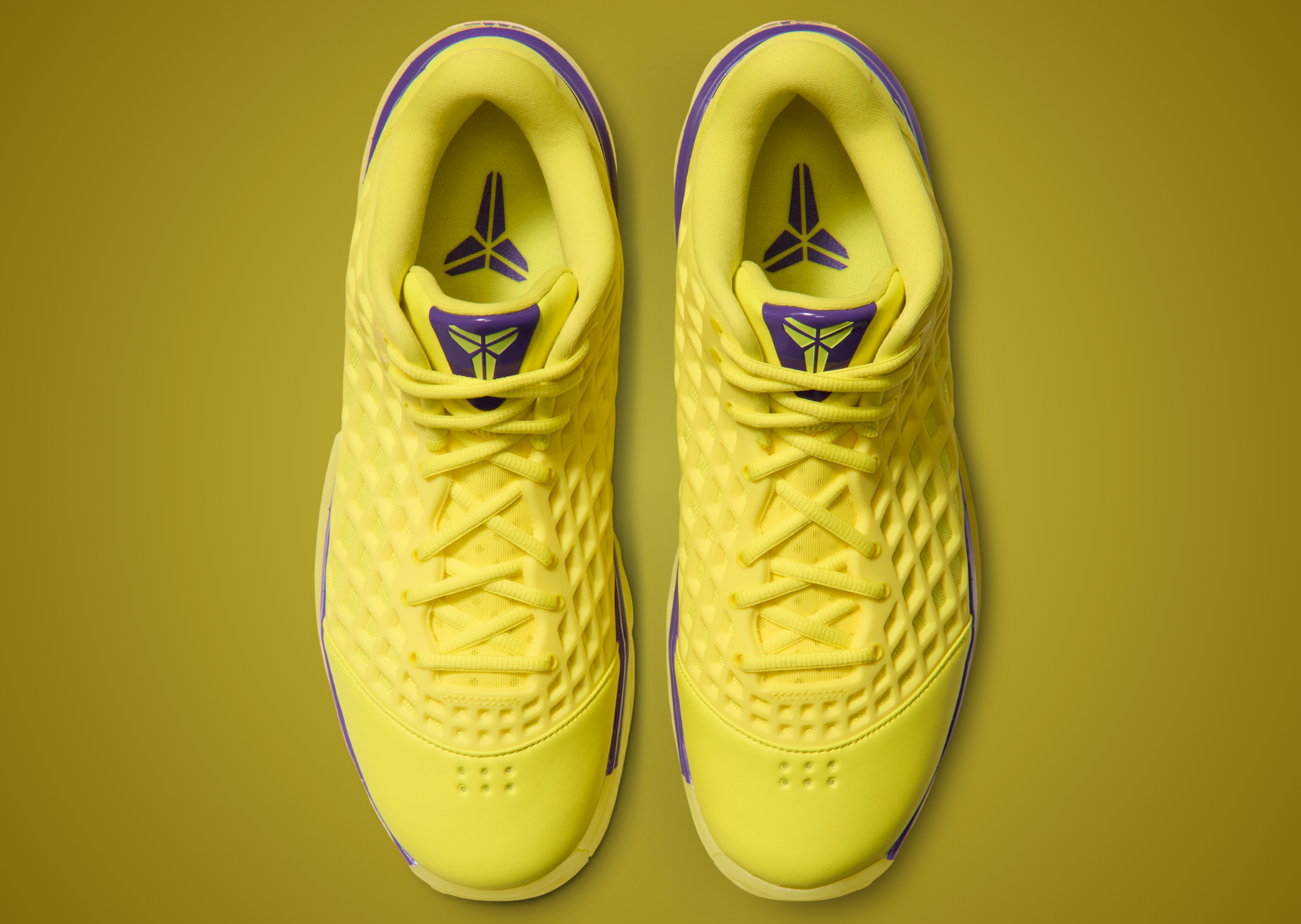 Nike Kobe 3 Low Protro Dynamic Yellow above