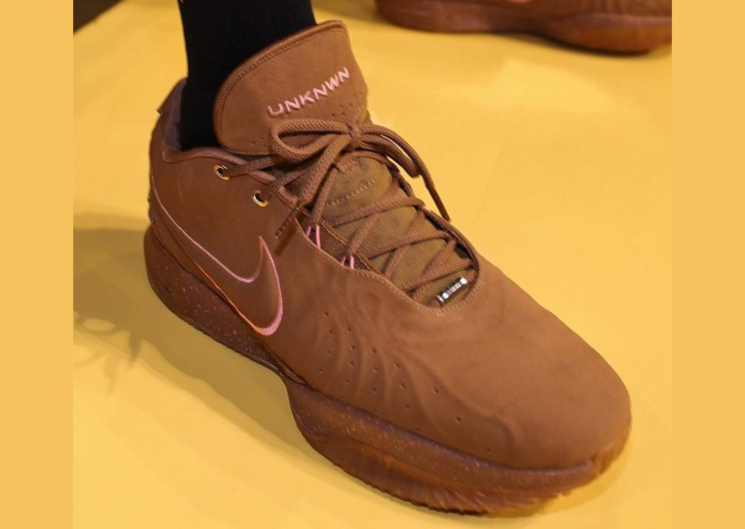 UNKNWN x Nike LeBron 21 Angle