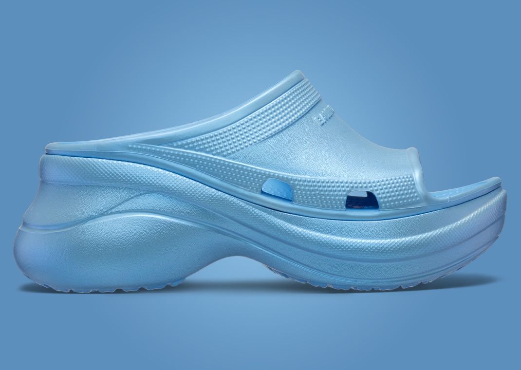 関税込【BALENCIAGA】x crocs プラットフォームスライド Silver BALENCIAGA Balenciaga x Crocs - Metallic-Rubber Clogs in