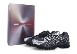 UNAFFECTED x Asics Gel-Nimbus 10.1 Silver Black Angle